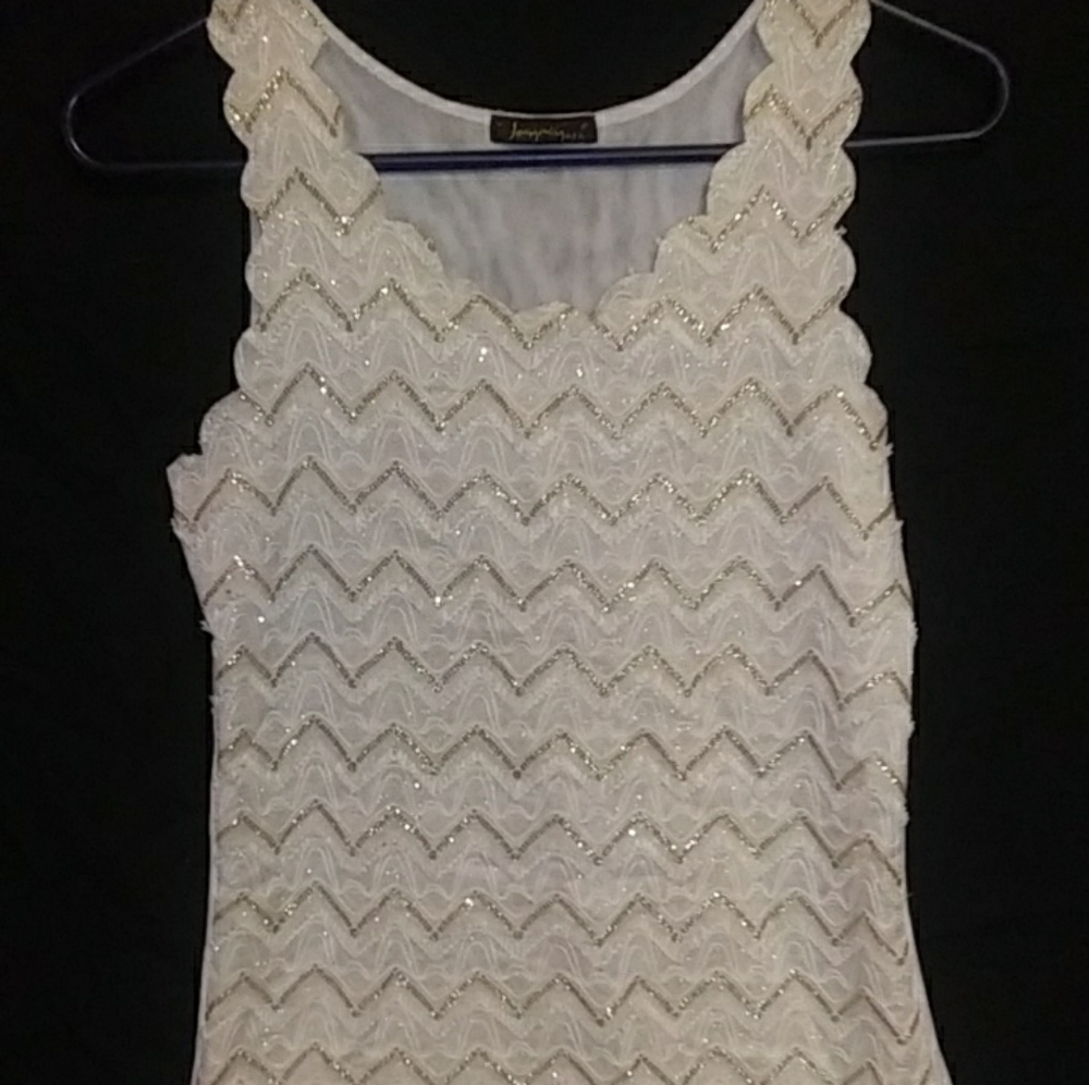 🌟White and Gold Dressy Tank🌟